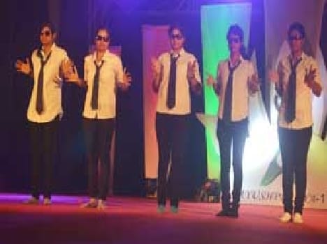 Students Celibret Yuth Fest Ayuspragya In BHU