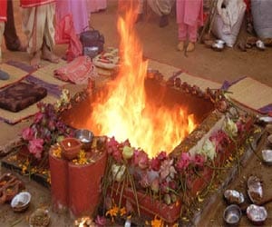 Mulayam Singh veneration for longevity