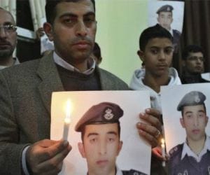 islamic state burns alive to american pilot, isis reliesed the video.