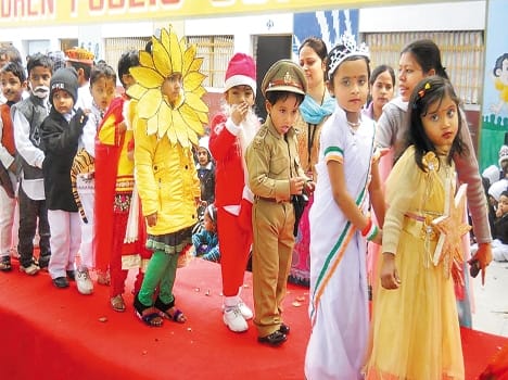 in fashion show kids did amazing stunt