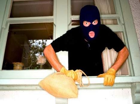 9.63 lakh atm theft at kangra.