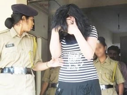 sex racket busted in a spa center of mumbai