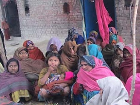 FIR against unidentified youths