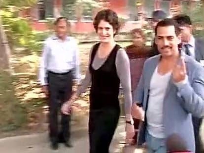 LIVE: see Here is a picture of election of Delhi.