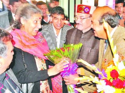congress panel discussion in the presence of ambika soni at rajiv bhawan shimla. 