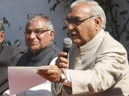 birender singh asked, why congress jealous from pm modi suit