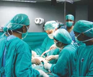 After delivery doctors left two blades in woman's stomach