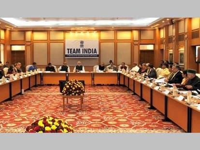 Modi chairs NITI AAYOG first governing council meeting in delhi