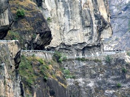 indo china relation and road security