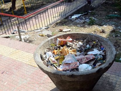 poor sanitation system in jammu gmc