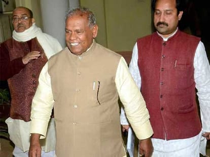 Nitish kumar rising question on manjhi government