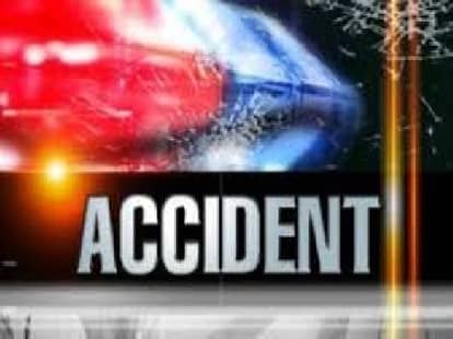 police officer and 7 other died in road accident.