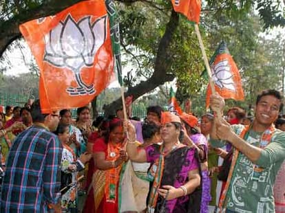 BJP is not targeting Akhilesh govt in UP.