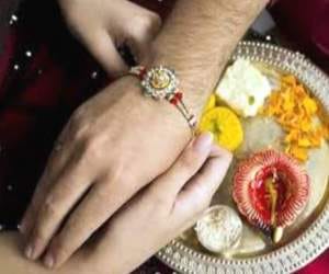 know the Auspicious moment for rakshabandhan.