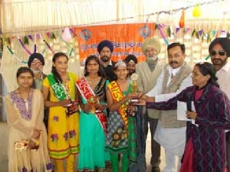 Akanchha became Miss Nanak
