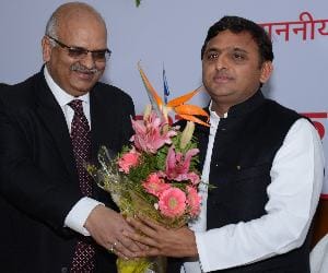 Akhilesh blame officers for taking bribe.