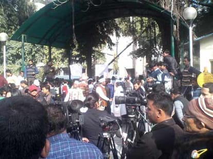 Kejriwal Announcements will try to touch the heart of Delhi