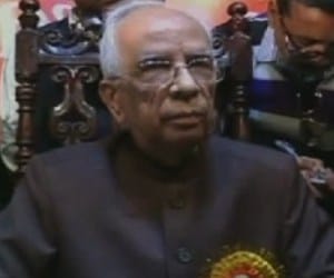 governor Keshari Nath Tripathi criticise to nitish on his allegations.