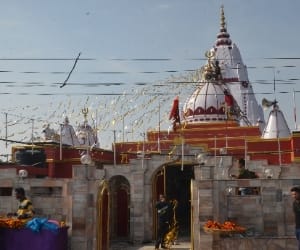 sheeshmahal temple of jammu