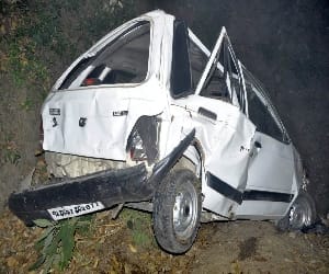 Car falls into river, killing one