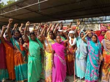 In the case of two side facing land occupation
