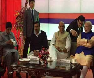 kiran bedi and arvind kejriwal faced each other after election