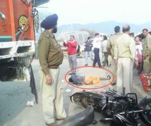 two brother died in road accident in baddi barotiwala