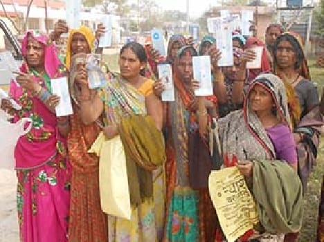 Lohia village demanding to Girdharpur