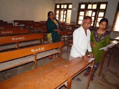 Within 200 meters of the test center will not rush