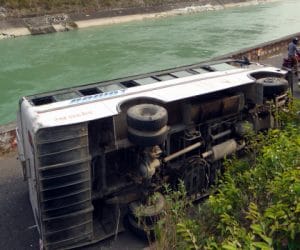 bus accident in rishikesh, 7 injured.