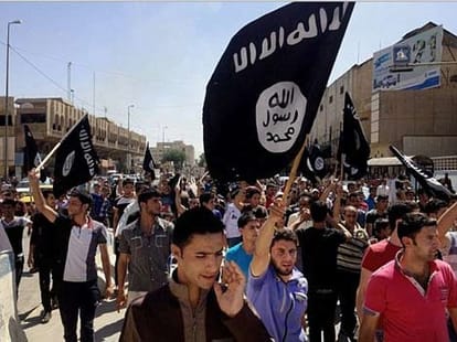 Three men arrested in US for supporting ISIS