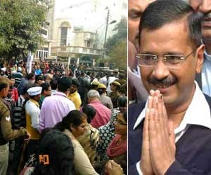 Kejriwal put public meeting, heard complaints