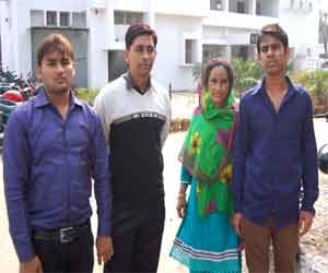 Fight over parking, mall security guards beat up student.