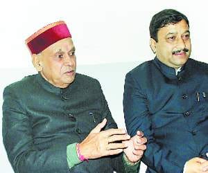 former cm pk dhumal targets congress.