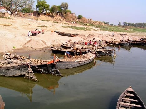 toilet to be built on the river bank