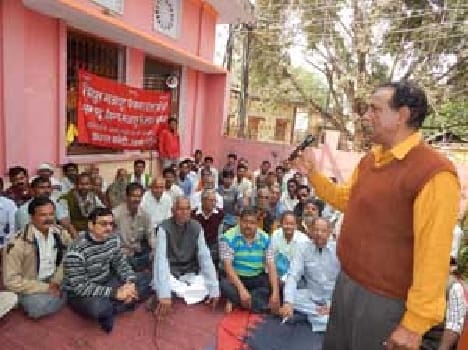 Expressed deep resentment over arrests