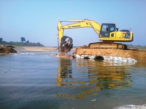 Nsaini illegal bridge demolition on Ken