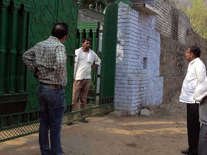 daler mehandi in farm house controversy in sohna gurgaon