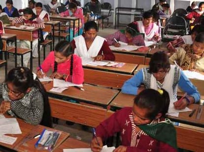UP board exam starts but system fails.