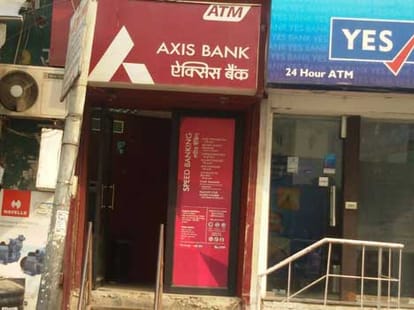 One person was killed and eight injured over a parking dispute in south Delhi
