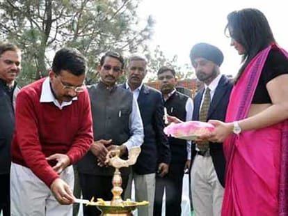 Kejriwal tells firstly on promises after oath