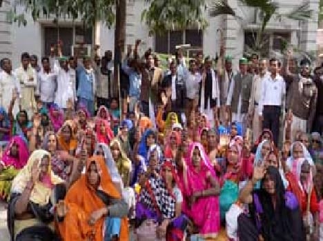 Open meeting demand in the selection of beneficiaries