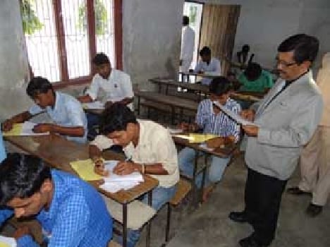 Teacher and peon found near duplicate content