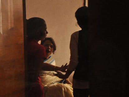 brave rohtak sisters and accused came in front