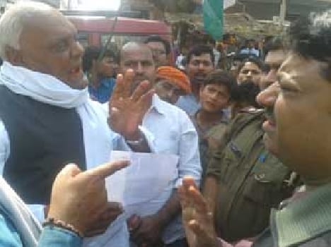Mirzapur, Varanasi is the path jam Kangresjan