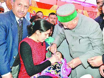 No grant to low sex ratio panchayats: Cm virbhadra singh