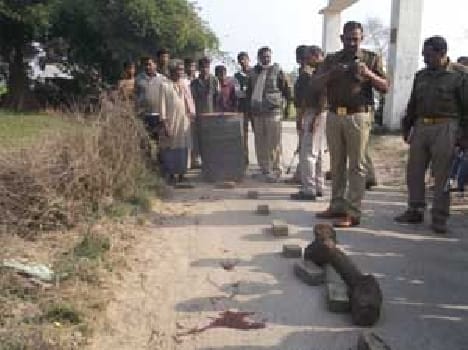 Looking site contractor shot dead