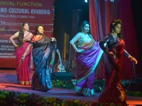 Ledy Doctors Catwalk In Anual Function Of IMA