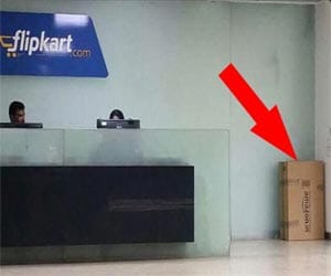 amazon box in the reception of flipkart