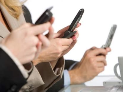 alert: swine flu through mobile phones.